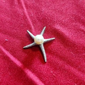 Pearl starfish pendant